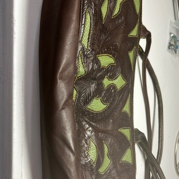 JL Saldivar Handcrafted Tooled Leather Purse - Picture 2 of 3